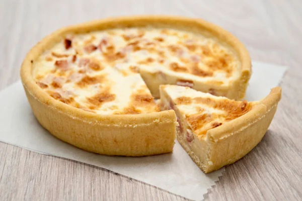 torta cremosa de queijo e cebola