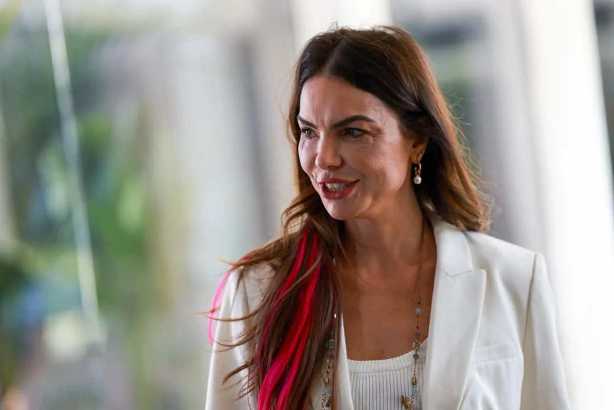 A candidata ao Governo do Distrito Federal, Paula Belmonte, participa de sabatina na Rádio Metrópoles, em Brasília A candidata ao Governo do Distrito Federal, Paula Belmonte, participa de sabatina na Rádio Metrópoles, em Brasília