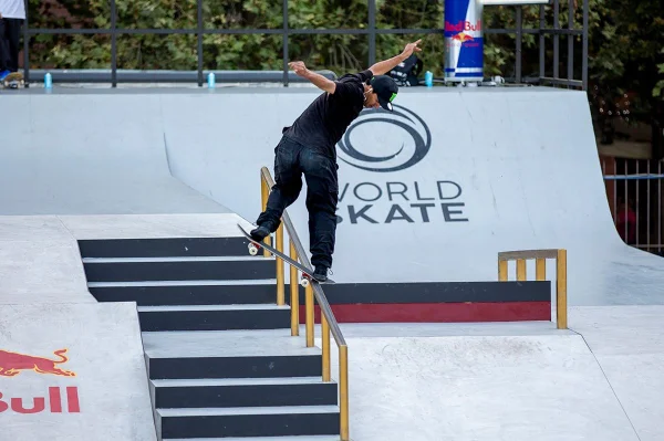 Kelvin Hoefler em Roma