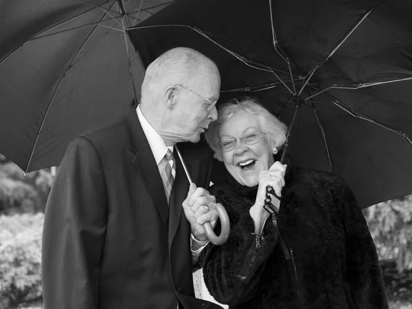 Que seja eterno enquanto dure. Fotógrafa registra o amor de casais que envelhecem juntos