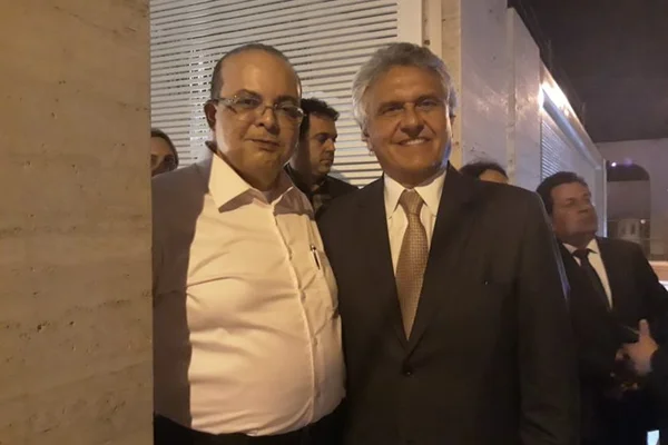 Ibaneis promove jantar com ministros e governador eleito de Goiás