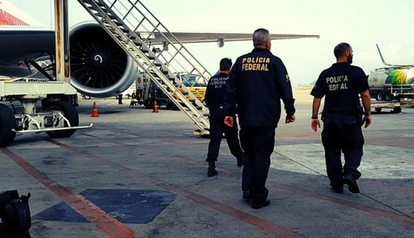 PF no Aeroporto Internacional de Guarulhos