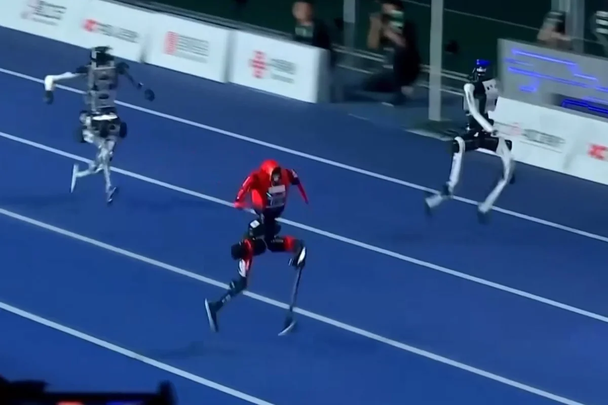 Robô da China quebra recorde de Usain Bolt em corrida de 100 metros