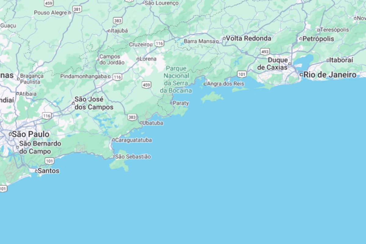 Captura de tela colorida mostrando litorais de SP e RJ. Marinha fez alerta para a região. - Metrópoles