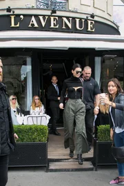 Kendall Jenner no L'Avenue Kendall Jenner no L'Avenue