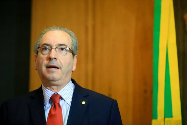 Câmara vai reiterar embargos no STF sobre rito do impeachment, diz Cunha