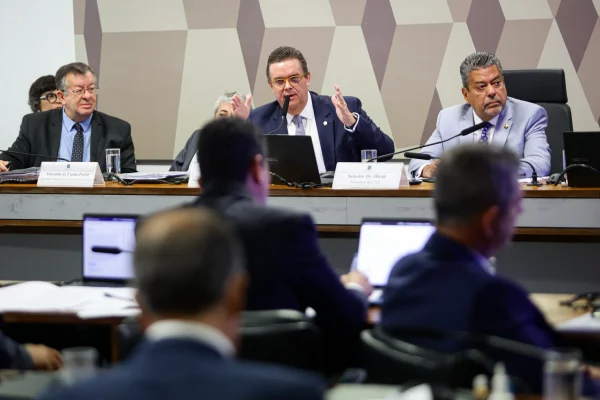 Depoimento no Senado de Wolney Queiroz, ministro da Previdência -- Metrópoles