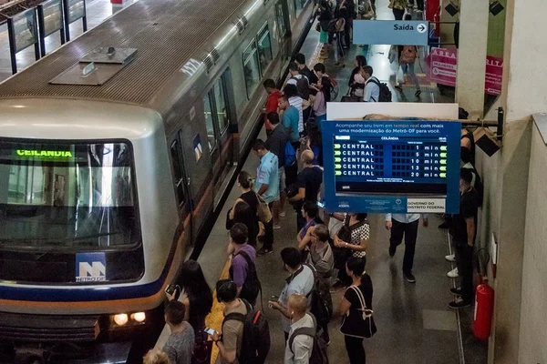 Ao falar de falhas, Ibaneis diz que Metrô precisa de R$ 4 bilhões