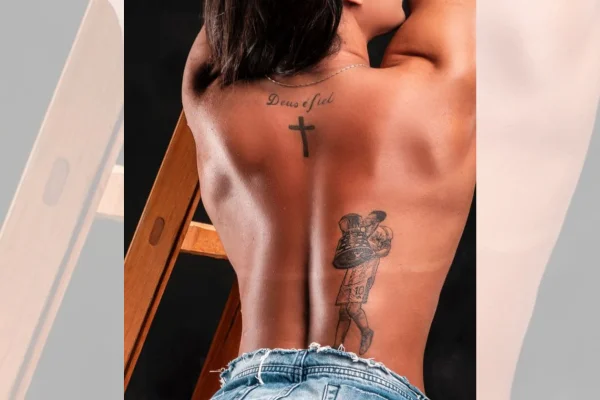 Lembra dela? Modelo que fez tatuagem íntima de Messi entra para o Guinness