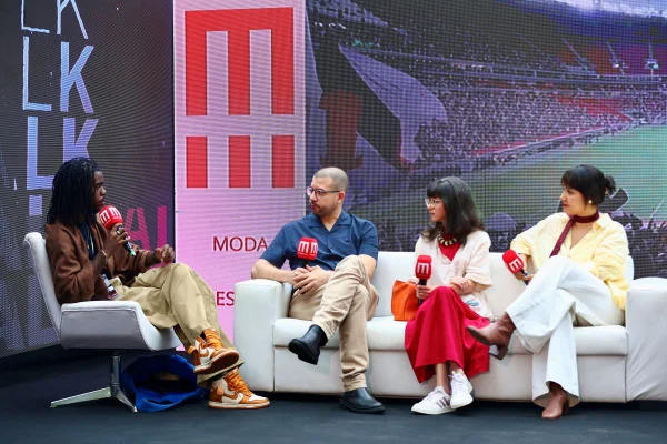 Talk "Entre o Ateliê e o Algoritmo", no Metrópoles Catwalk - Metrópoles