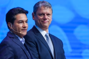 O governador de São Paulo, Tarcísio de Freitas, e o presidente do Republicanos, Marcos Pereira