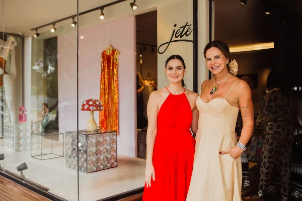 Raquel Jones e Claudia Salomao