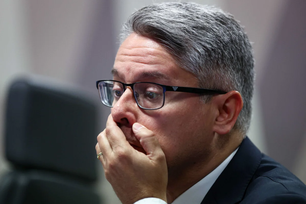 Senado pede que Zanin rejeite ação de Alessandro Vieira sobre CPI do Master