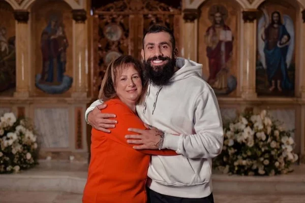 Kaysar lança música inédita e autoral em homenagem à mãe