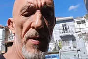Cristian Cravinhos divulga telefone para "negócios" e pede paciência Cristian Cravinhos divulga telefone para "negócios" e pede paciência