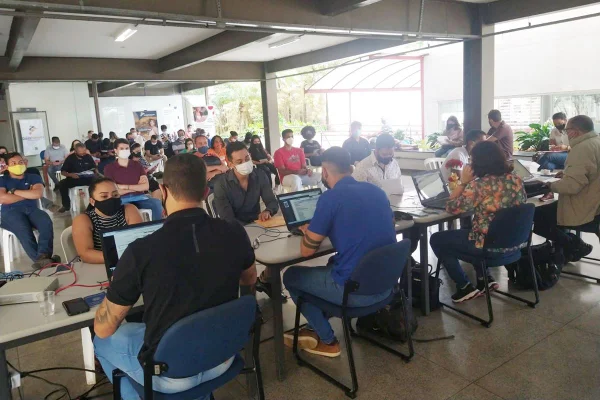 Terceira edição da Feira de Empregos promovida pela Secretaria de Estado da Retomada com oferta de 3 mil vagas