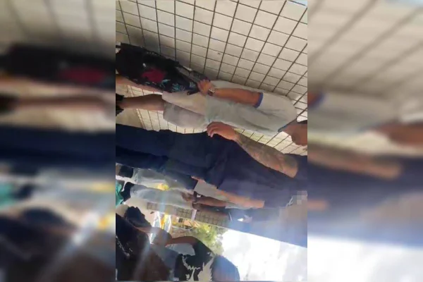 Asa Sul: Furto de celular em escola gera briga entre pais, alunos e PM