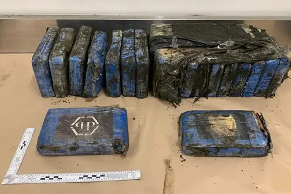Maré leva pacotes de cocaína até praia na Nova Zelândia
