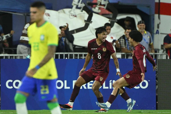 Já classificado, Brasil perde para a Venezuela no Pré-Olímpico