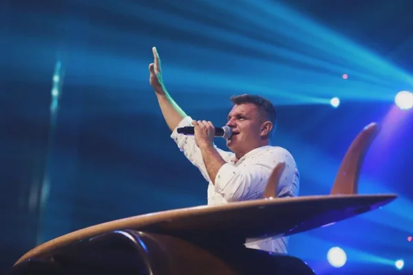 Imagem colorida mostra o pastor Rinaldo Luiz de Seixas Pereira, conhecido como Apóstolo Rina, líder e fundador da Igreja Bola de Neve - Metrópoles