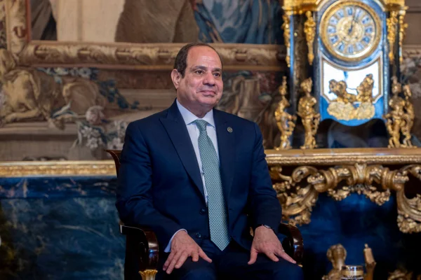 Imagem colorida do O presidente da República Árabe do Egito, Abdel Fattah al-Sisi, durante um almoço em sua homenagem, no Palácio Real, em 19 de fevereiro de 2025, em Madri, Espanha
