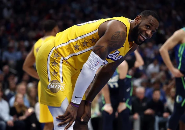 LeBron James lidera Lakers na 7ª vitória consecutiva na NBA