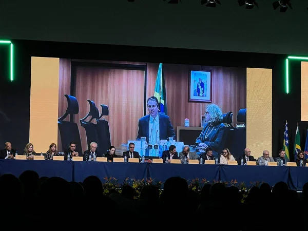 “País sem educação não tem sucesso”, diz Camilo em evento de ensino superior