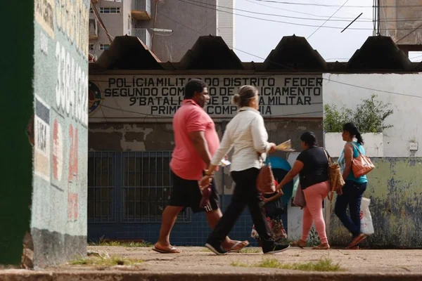 Abandonados, prédios usados por PM e PRF viram endereço do crime