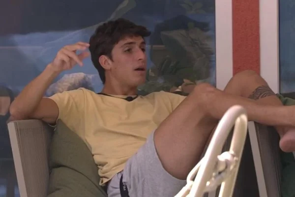 felipe-prior-conversa-com-babu-na-varanda-do-bbb20