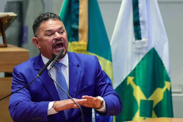 Hermeto após operação: “Minha emenda era para reforma da escola, não para aluguel”