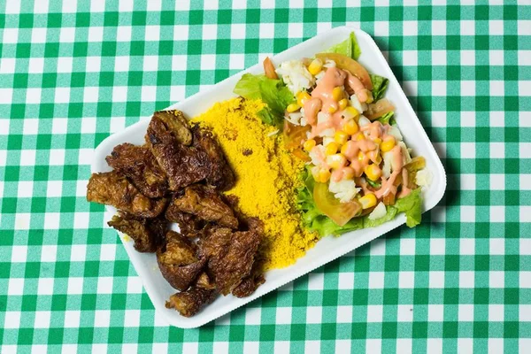Churrasco vegano é a grande atração do food truck Apetit Natural