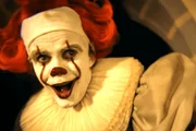 A criatura "Pennywise" é um palhaço que aparece no filme de terror It: A Coisa.