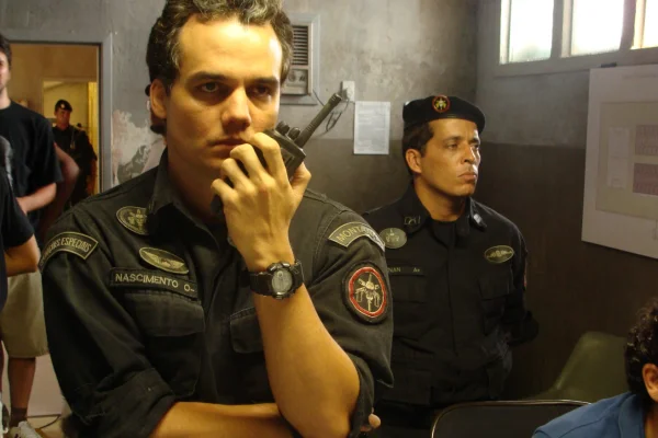 Ator Wagner Moura em Tropa de Elite