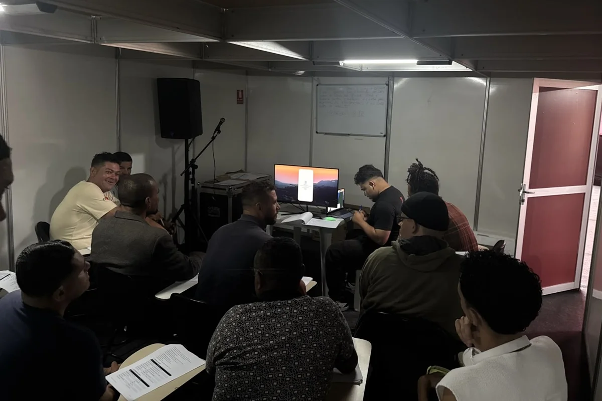 Curso lecionado no Cinemáximo Itinerante Curso lecionado no Cinemáximo Itinerante