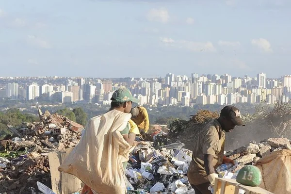 Produção de lixo no Brasil cresce mais que capacidade instalada