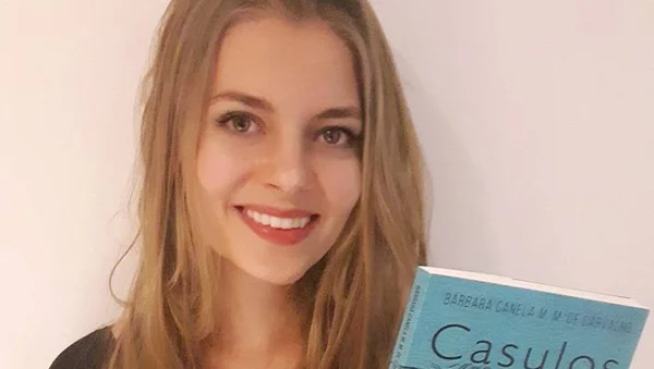 Escritora Bárbara Canela lança livro Casulos nesta terça (3/7)