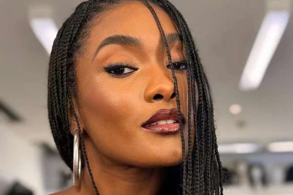 Após desabafo, Erika Januza agradece apoio: "Não fui a primeira" - Metrópoles