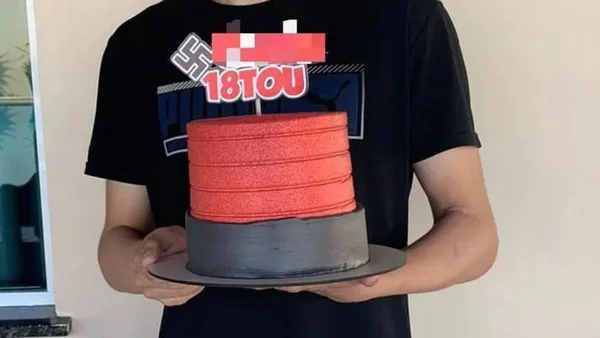 Jovem é investigado por colocar suástica nazista em bolo de aniversário