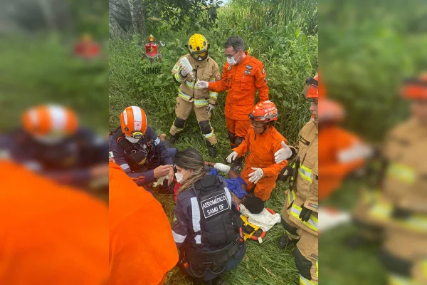 Homem tem mão esmagada por trator em área rural do DF