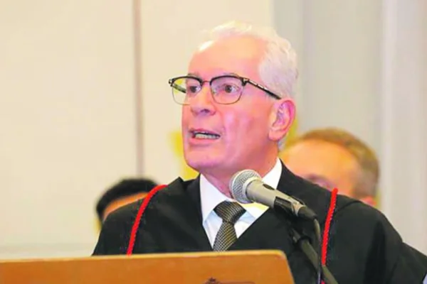 PAULO SÉRGIO DE OLIVEIRA E COSTA Procurador-geral de Justiça