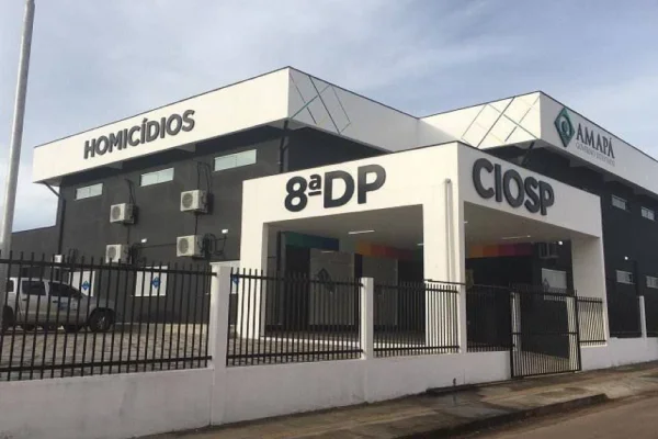 Homem mata outro por dívida de R$ 3 após briga em bar