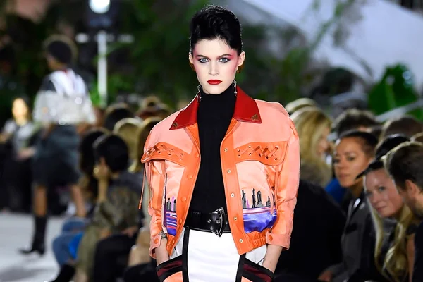 Cruise 2020 da Louis Vuitton dá show de elegância com modernidade!