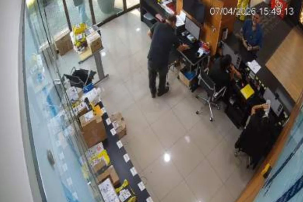 Chefe de Daniel Silveira se passou por agente do STM para comprar munições - imagem 4 Chefe de Daniel Silveira se passou por agente do STM para comprar munições - imagem 4