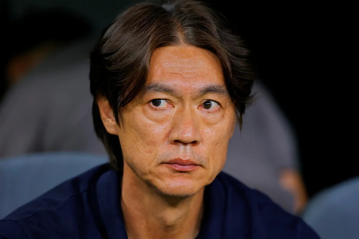 Hong Myung-Bo deixa Coreia do Sul após ameaças de morte na Copa do Mundo
