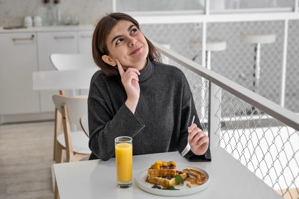 Food noise: quando a sua cabeça não para de pensar em comida
