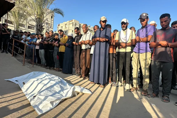 Ataque aéreo israelense em Gaza matam pelo menos 40 palestinos e três líderes do Hamas