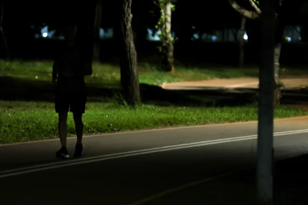 Iluminação precária no Parque Cidade causa medo e insegurança