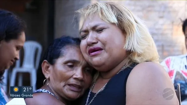 Mãe e filha se reencontram após 45 anos