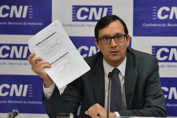CNI: Custo Brasil precisa acompanhar redução de tarifa do Mercosul
