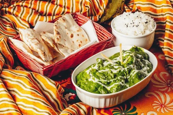 Indian Tadka propõe gastronomia indiana fresca e artesanal